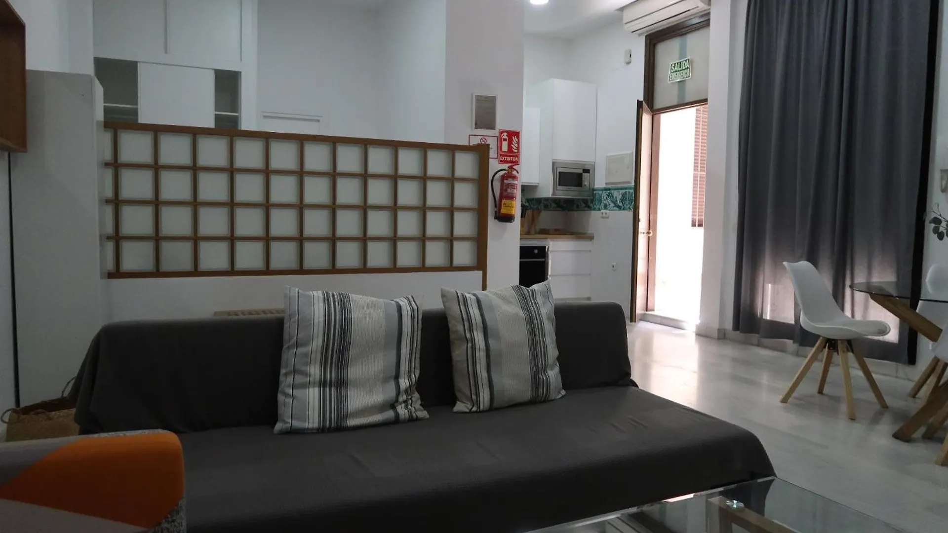 J & E Malaga Center Apartamentos Apartament